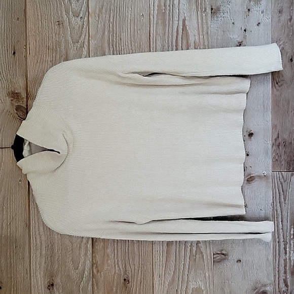 Lulus Sweaters - Lulus Size XS Tan All Set Ribbed Knit Backless Turtleneck Sweater NWT